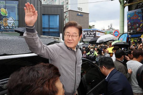 골목골목 경청투어에 나선 이재명 더불어민주당 대선 후보..